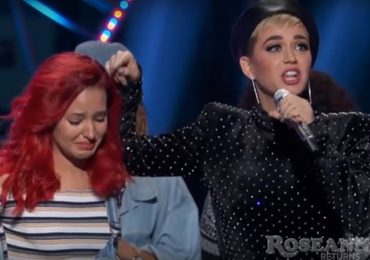 Katy Perry bị ném đá vì trò đùa lố trên sóng truyền hình
