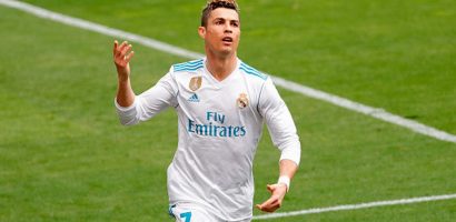 Tuổi 33, giá trị Ronaldo cao hơn cả 9 năm trước