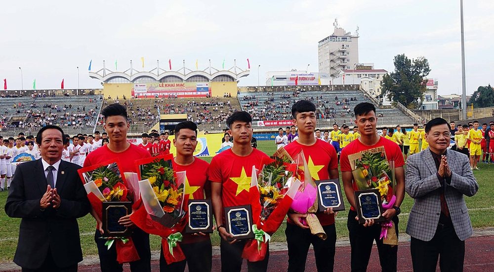 Cầu thủ U23 Việt Nam gây chú ý ở Giải U19 quốc gia