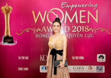 Hoa hậu, ca sĩ Đinh Hiền Anh được vinh danh giải thưởng ‘Bông hồng quyền lực 2018’