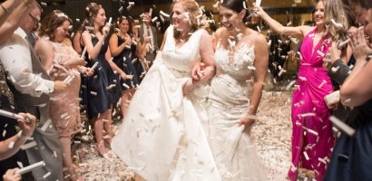 Cựu Hoa hậu Mỹ tổ chức lễ cưới với bạn đời đồng tính