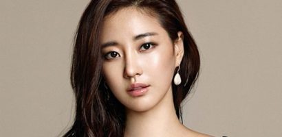 Hoa hậu Hàn Quốc – Kim Sa Rang bị gãy chân khi công tác ở Italy
