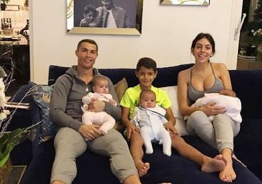 Bạn gái không muốn có thêm con với C. Ronaldo