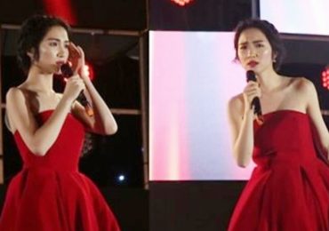 Hòa Minzy quên sạch lời ca khúc khi hát ở phố đi bộ Hà Nội
