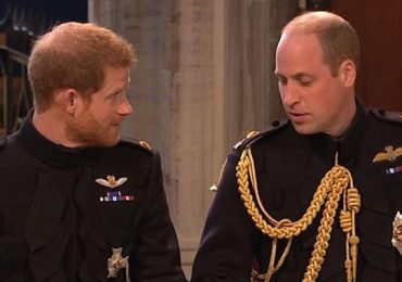 Hoàng tử Harry than ‘quần chật’ với anh trai William trong đám cưới