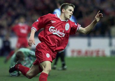 Dấu ấn khó quên trong sự nghiệp ‘Thần đồng bóng đá’ Michael Owen