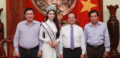 ‘Hoa hậu Đại sứ Du lịch Thế giới’ Phan Thị Mơ về thăm quê hương Tiền Giang