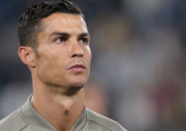 Ronaldo đi vào lịch sử châu Âu với cột mốc 400 bàn