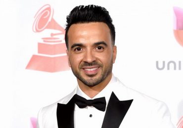 Nhờ siêu hit ‘Despacito’, ca sĩ Luis Fonsi lập 7 kỷ lục thế giới