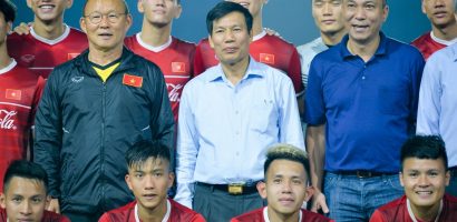 Đội tuyển Việt Nam được động viên trước giờ sang Lào dự AFF Cup 2018