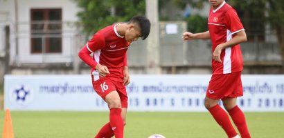 AFF Cup 2018: Văn Quyết chấn thương, Việt Nam trở lại sân tập ngay sau chiến thắng