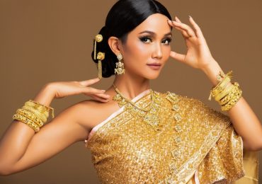 Hóa thân thành cô gái Thái, H’Hen Niê gửi lời chào đến ‘Miss Universe 2018