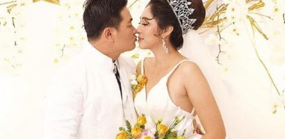 Vợ chồng Hoa hậu Đại dương Đặng Thu Thảo liên tục hôn say đắm trong ngày cưới