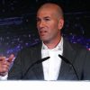 Zidane sành điệu trong ngày trở lại Real Madrid