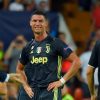 Cristiano Ronaldo, khẳng định giá trị đi nào!