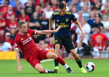 Tân binh Arsenal choáng trước sức mạnh của Liverpool