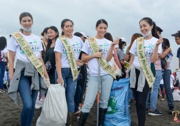 Phương Khánh cùng hàng ngàn người dân Philippines xuống biển dọn rác