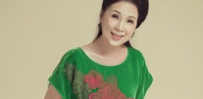 NSND Kim Xuân nhận giải thưởng tại LHP Viet Film Fest 2019