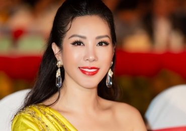Hoa hậu Thu Hoài mặc đầm lệch vai quyến rũ, tự tin khoe sắc