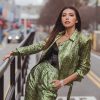 New York Fashion Week ngày đầu tiên: Minh Tú cá tính trong outfit màu neon nổi bật