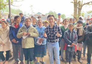‘Thầy trò’ Đan Trường – Trung Quang kêu gọi và hỗ trợ người dân miền Trung