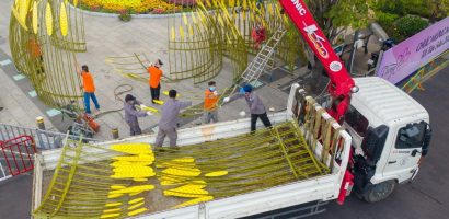 500 công nhân tháo dỡ đường hoa Nguyễn Huệ