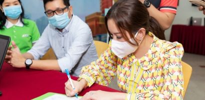 Hoa hậu Thu Hoài ủng hộ 200 triệu đồng mua vaccine ngừa Covid-19