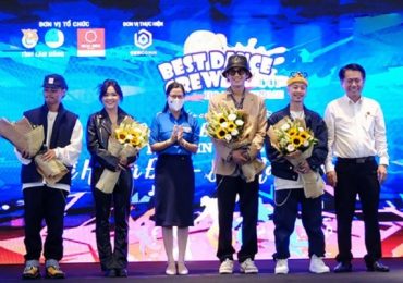 Việt Max, Quang Đăng, Huỳnh Mến, MC Buck ngồi ‘ghế nóng’ Lễ hội vũ đạo ngoài trời lớn nhất 2022