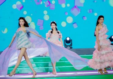 Dàn người đẹp ‘MIQVN 2023’ biểu diễn tại show IVAN 7 của Ivan Trần