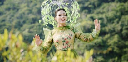 Ca sĩ Trang Nhung trở lại ca khúc tự sáng tác ‘Mong thế giới yên bình’