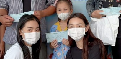 Vừa về nước sau chuyến công tác nước ngoài, Thùy Tiên đến bệnh viện ủng hộ trăm triệu tiền viện phí