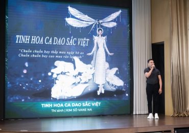 Nguyễn Minh Tuấn và Nguyễn Minh Công tranh giành thí sinh tại cuộc thi ‘National Costume’