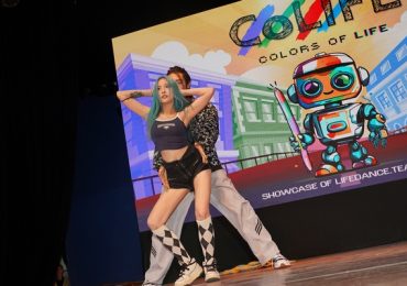 Quang Đăng và bạn gái khiến khán giả thích thú với phần nhảy ngẫu hứng