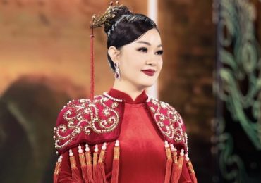 Hoa hậu Thanh Nga thần thái cuốn hút, thăng hạng phong cách trong loạt sự kiện