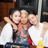 Hoa hậu Bảo Ngọc và Á hậu Ngọc Hằng từ thiện tại viện dưỡng lão