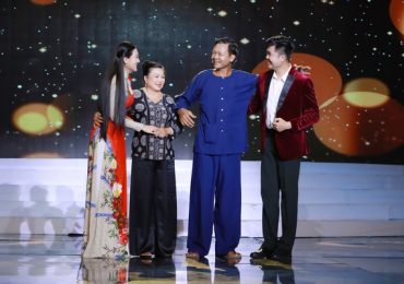 Kim Thoa – Phú Quý lần đầu đưa cha mẹ xuất hiện trên sóng truyền hình