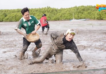 2 ngày 1 đêm: Trường Giang bất ngờ đột kích khiến Kiều Minh Tuấn kêu la thảm thiết 