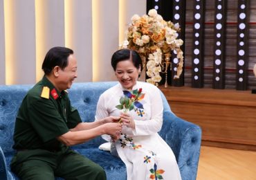 MC Hồng Vân phấn khích trước cách bày tỏ tình yêu của người chồng quân nhân dành cho vợ