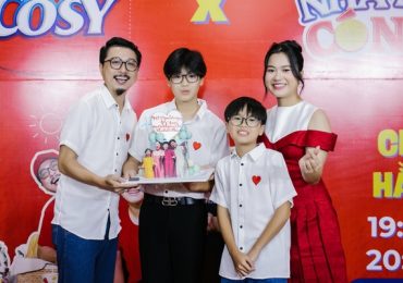 Hứa Minh Đạt tự hào khi dắt vợ con về quê hương để quay gameshow