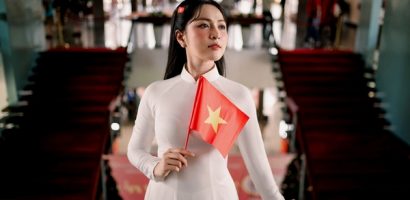 Giọng ca ‘Viết tiếp câu chuyện hòa bình’ gây sốt cõi mạng là ai?