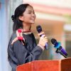 H’Hen Niê đón tuổi mới bằng thư viện thân thiện tại quê nhà