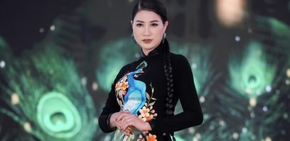 Trang Trần tái xuất catwalk trong show áo dài của NTK Minh Châu