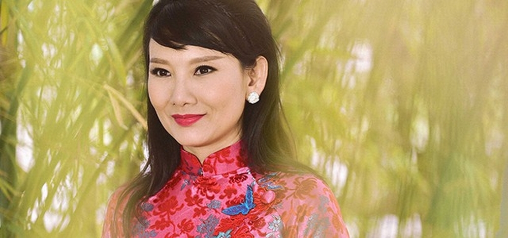 NSƯT Mỹ Uyên: ‘Sân khấu xã hội hóa gồng gánh để sáng đèn’
