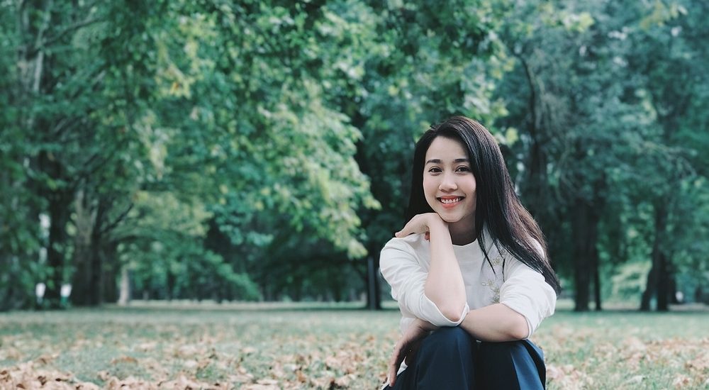 Huỳnh Hồng Loan xinh đẹp tại xứ sở Bạch Dương