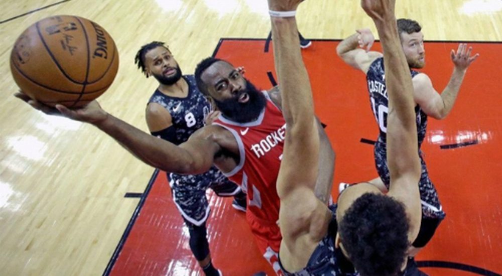 Thua Rockets, Spurs bật khỏi top tám miền Tây