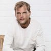 Sau cú shock DJ Avicii qua đời, ‘Wake Me Up’ tăng 22 triệu lượt nghe