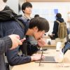 1.000 người nối đuôi nhau trước Apple Store mới mở ở Nhật Bản