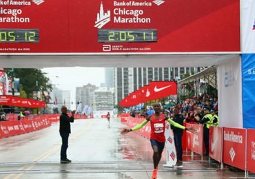 Chicago Marathon có nhà vô địch người Anh đầu tiên sau 22 năm