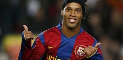 Ronaldinho vỡ nợ, tài khoản chỉ còn 5 bảng