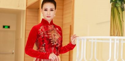 Hoa hậu Sương Đặng rạng rỡ trong áo dài của NTK Nhật Dũng